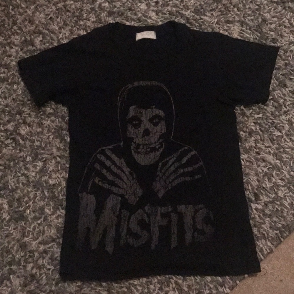 Brandy Melville MISFITS tshirt